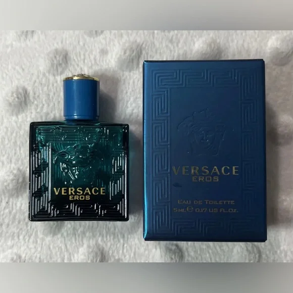 Versace Eros Eau De Toilette 5ml Miniature Fragrance - Picture 1 of 6